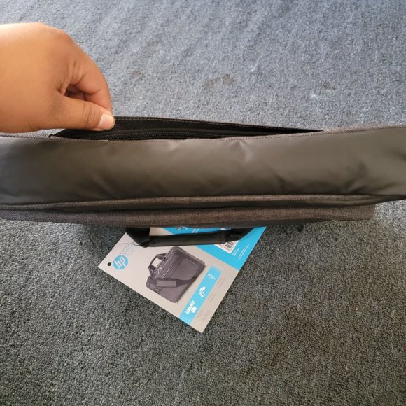 HP Executive Top Load Notebook Laptop Case 15.6" Gray - Picture 5 of 8